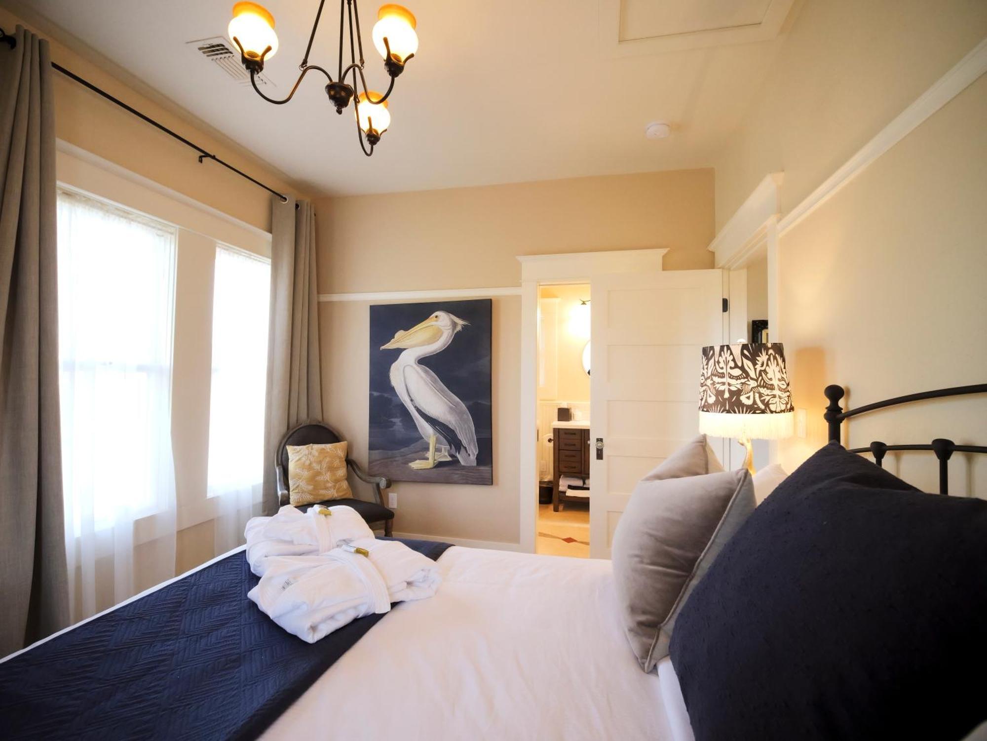 Redtail - 3 Sleeps Up To 12 Holiday home
