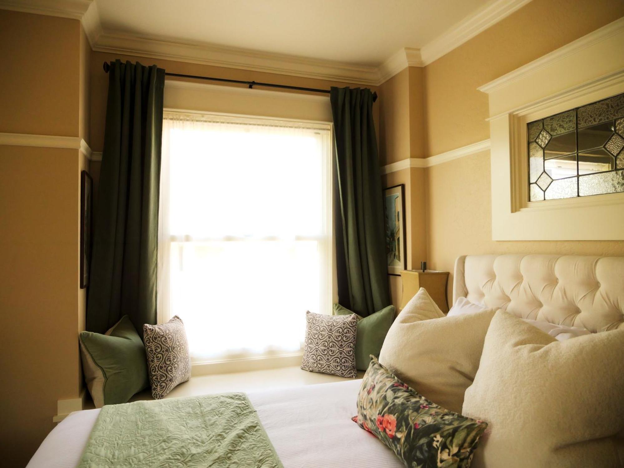 Holiday home Redtail - 3 Sleeps Up To 12 *